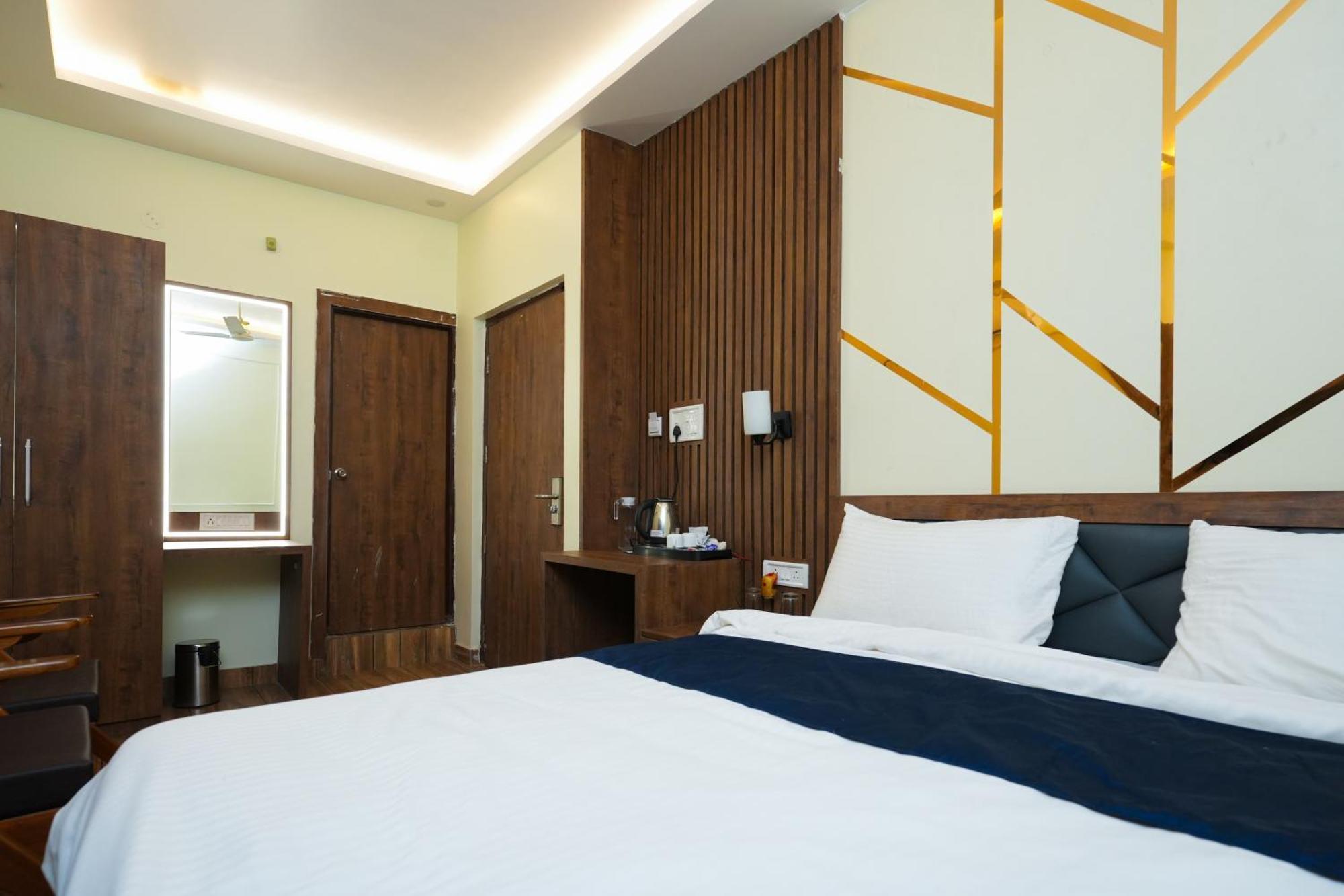 Hotel Pavitra Purnia Esterno foto